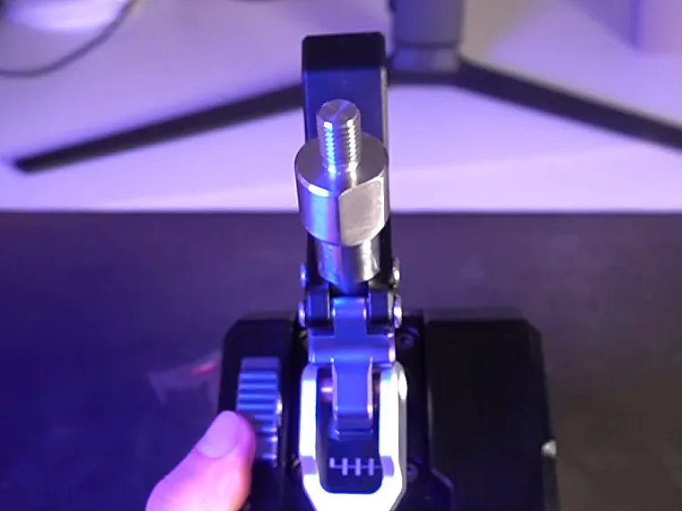 Conspit CHS lever with the gear knob removed, showing the bare threaded stud the knob screws onto above the linkage