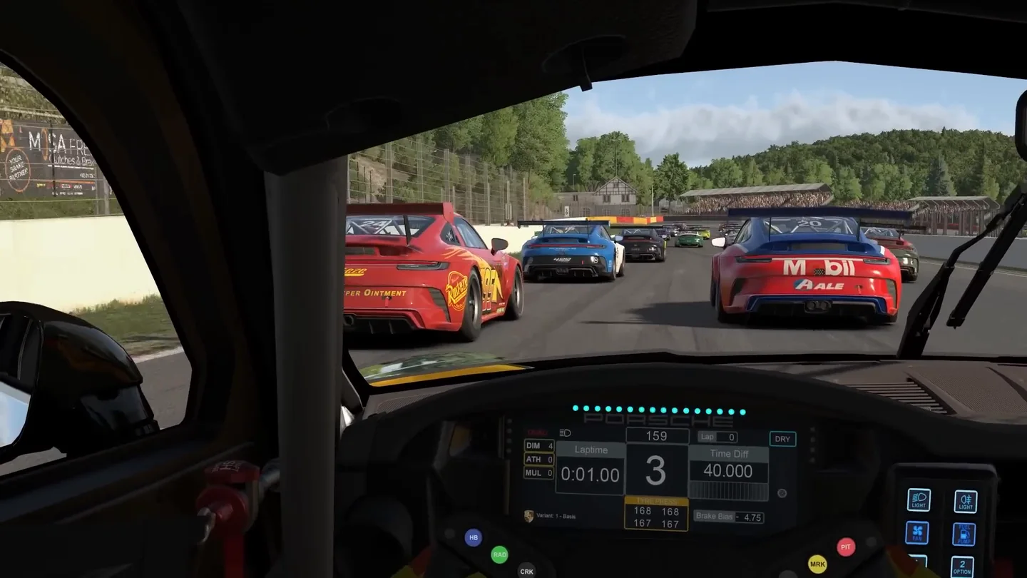 Porsche Cup 驾驶舱夹在一群单一车型的 911 车流中，这是在 iRacing 学一周新赛道后最后的比赛。